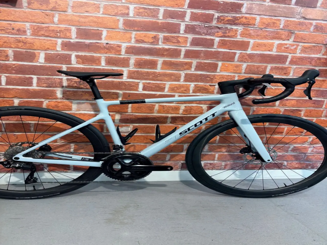 ADDICT 50 105 12 VIT ROUE CARBON 