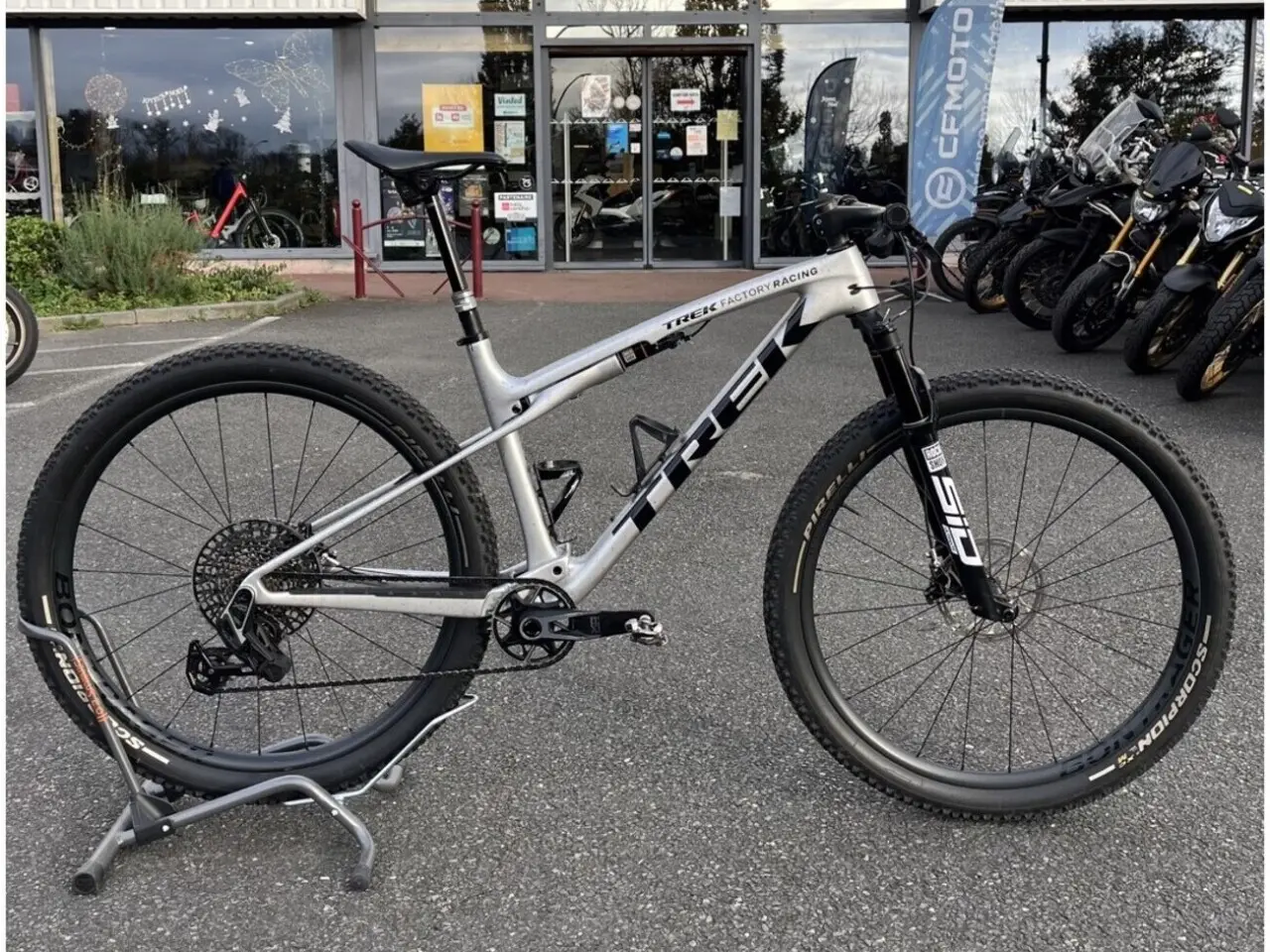 VTT Trek supercaliber gen 2 SLR