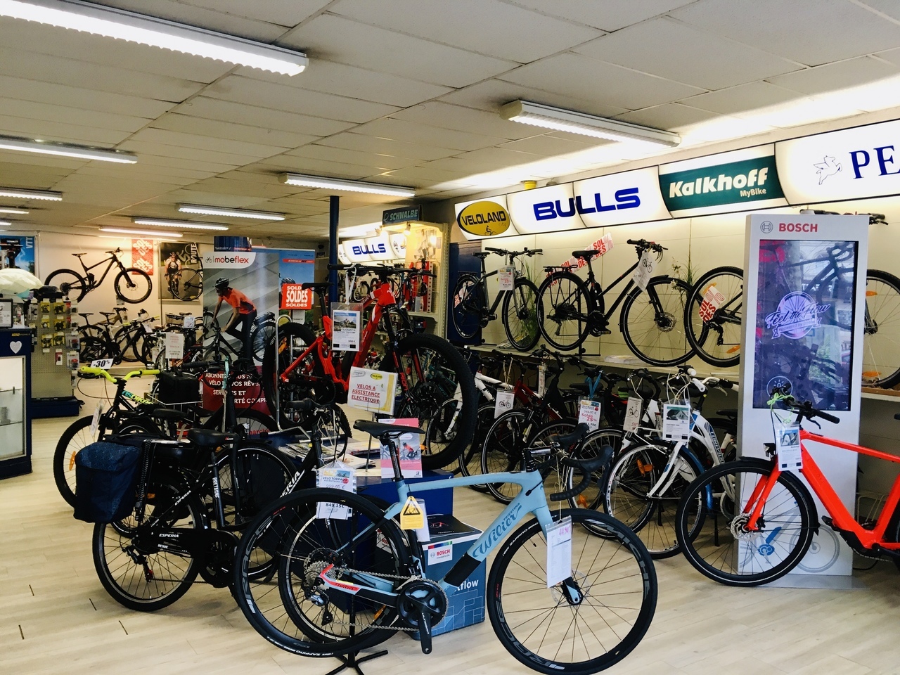  Comptoir du 2 Roues magasin de vélo à Agen Intérieur 1