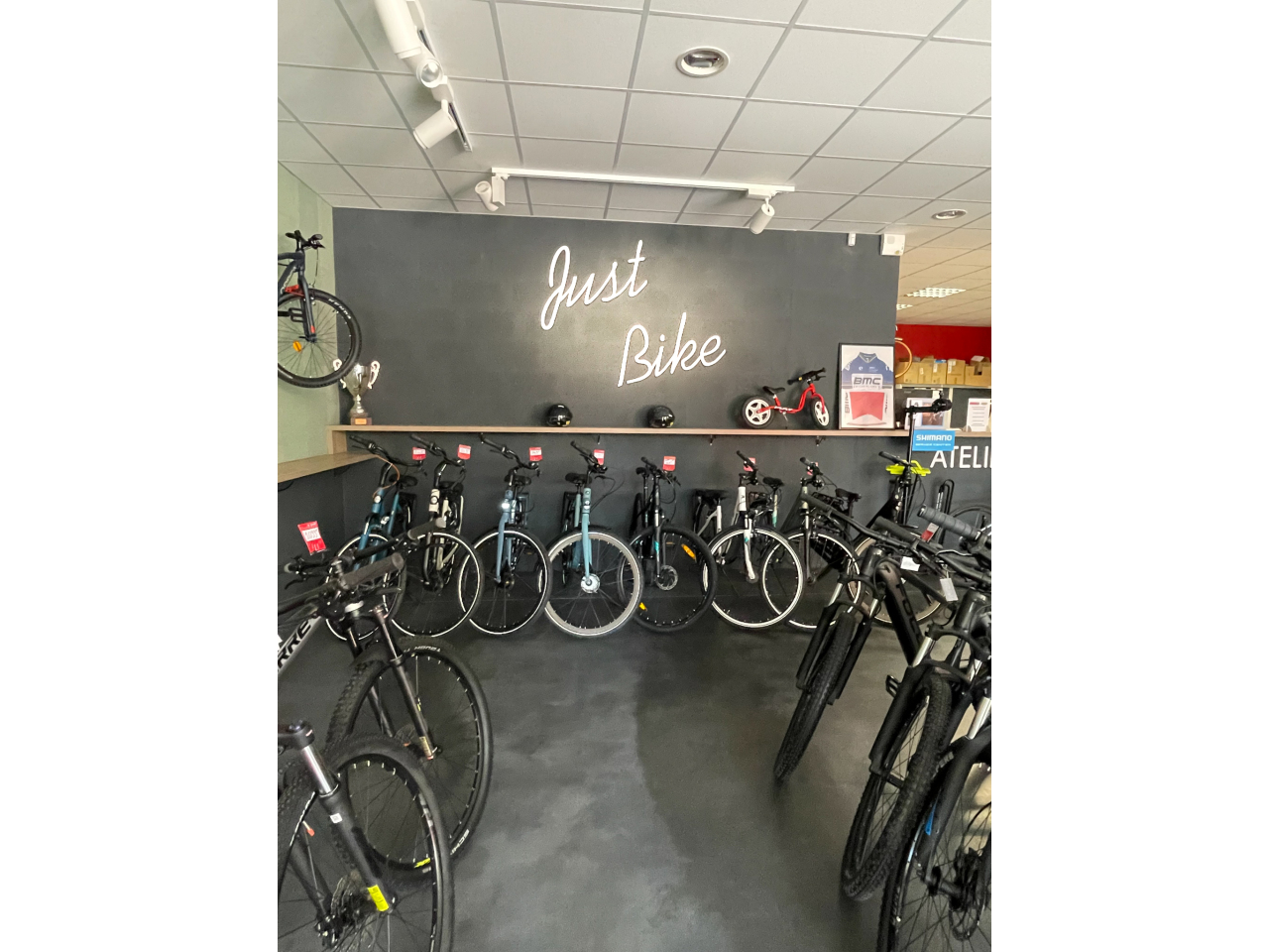 Cycles Chedaleux magasin de vélo à Saint ave Espace VTT - VTC