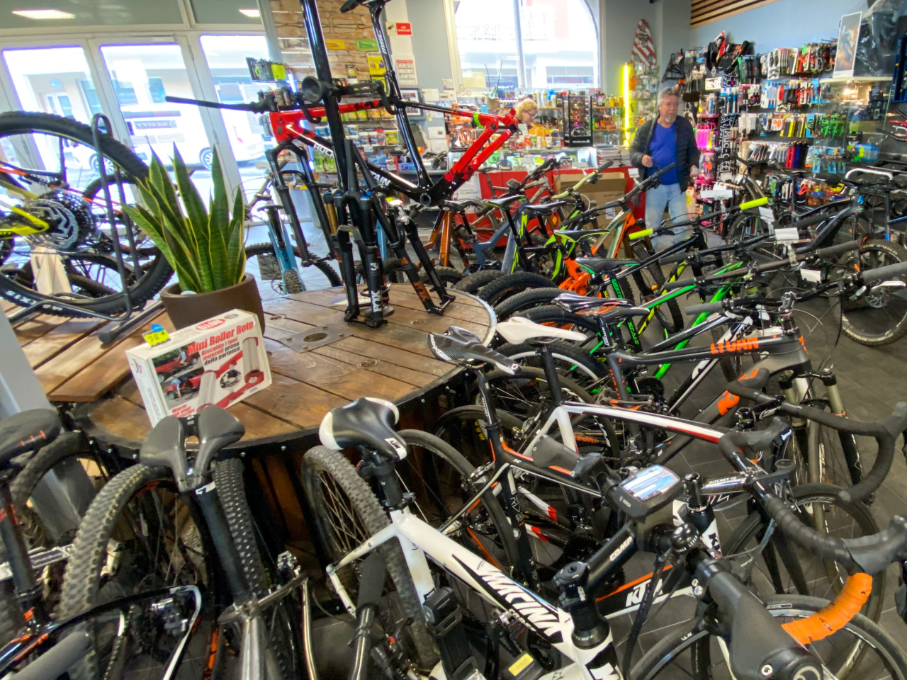 VELO PRO SHOP magasin de vélo à Vidauban 